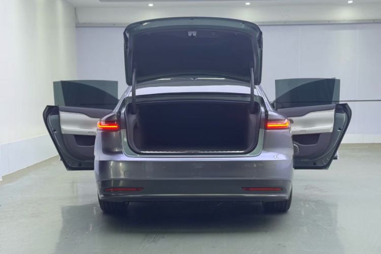 Used Nio ET7 2022 75 kWh Interior 7