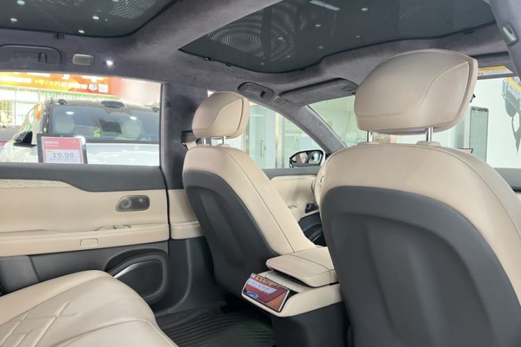 Used Nio ET7 2022 100kWh First Edition Interior 8