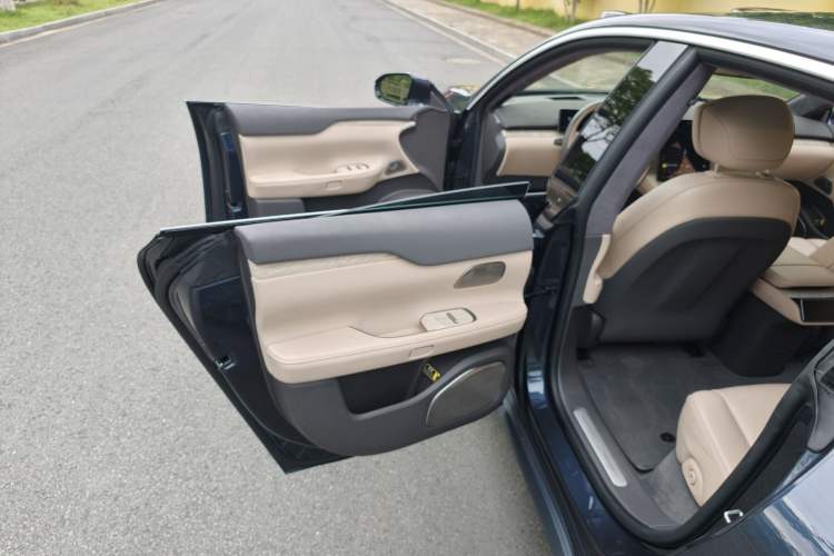 Used Nio ET7 2022 100kWh First Edition Interior 8