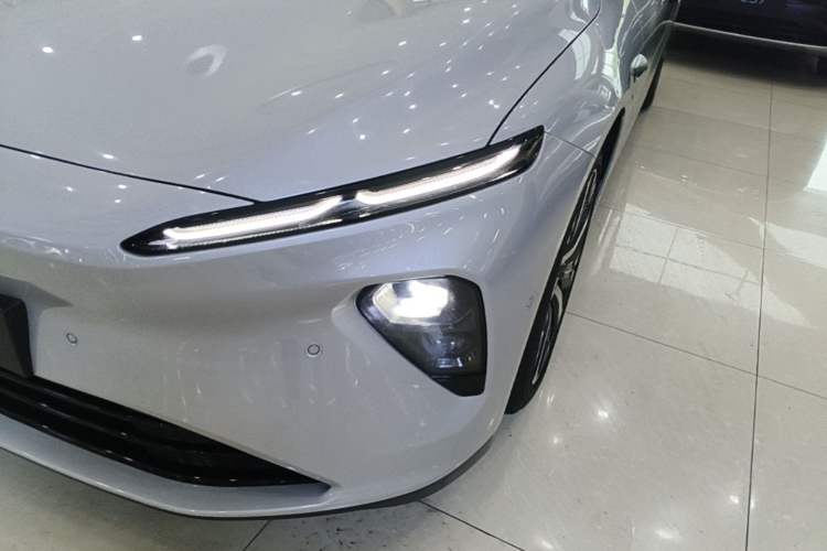 Used Nio ET7 2022 75 kWh Left Front Headlight