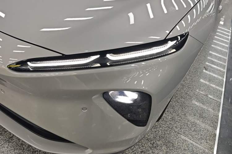 Used Nio ET7 2022 75 kWh Left Front Headlight