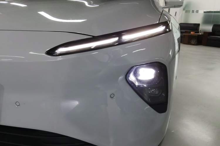 Used Nio ET7 2022 100kWh First Edition Left Front Headlight