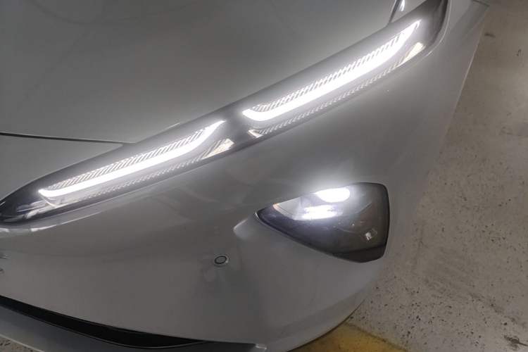 Used Nio ET7 2022 100kWh First Edition Left Front Headlight