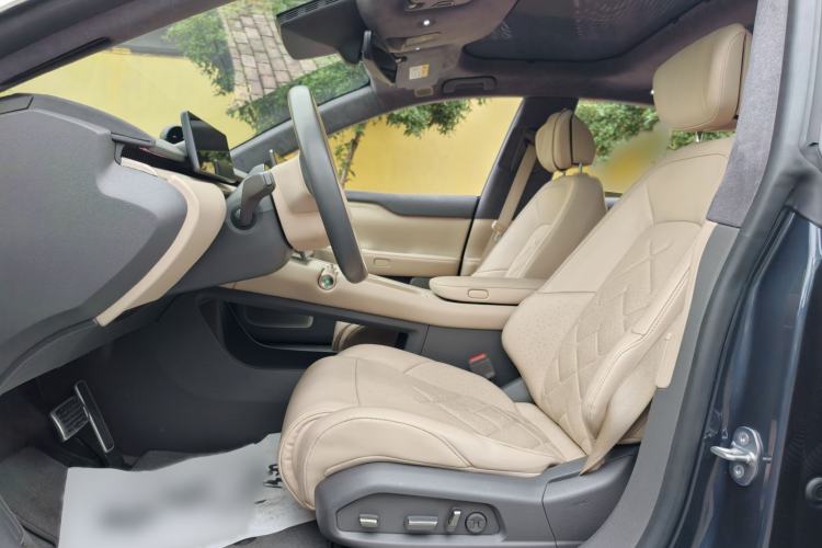 Used Nio ET7 2022 100kWh First Edition Left Front Seat