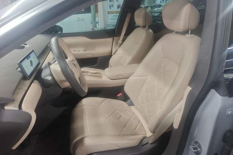 Used Nio ET7 2022 100kWh First Edition Left Front Seat