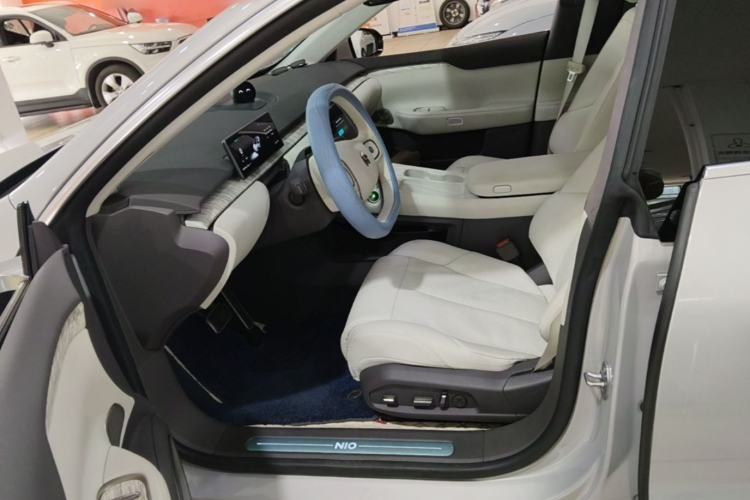 Used Nio ET7 2022 75 kWh Left Front Seat