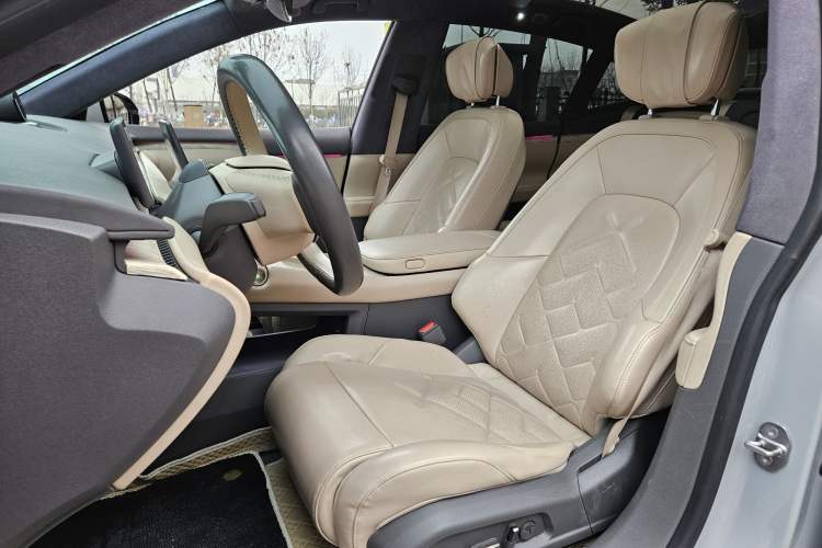 Used Nio ET7 2022 100kWh First Edition Left Front Seat