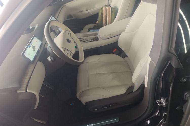 Used Nio ET7 2022 75 kWh Left Front Seat