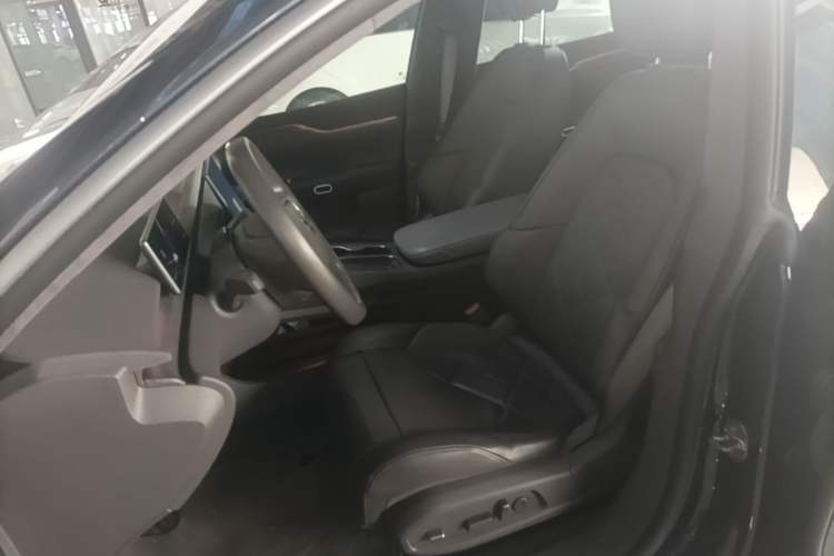 Used Nio ET7 2022 100kWh First Edition Left Front Seat