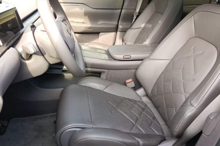 Used Nio ET7 2022 100kWh First Edition Left Front Seat