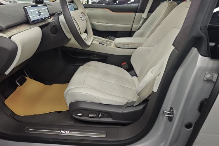 Used Nio ET7 2022 75 kWh Left Front Seat