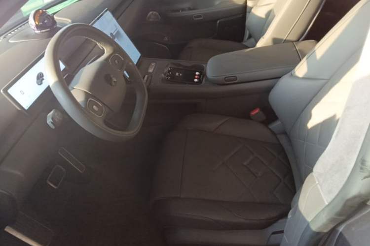 Used Nio ET7 2022 100kWh First Edition Left Front Seat