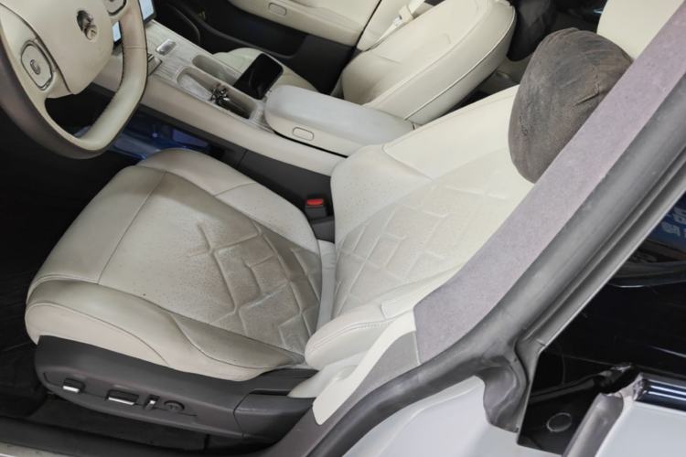 Used Nio ET7 2022 100kWh First Edition Left Front Seat