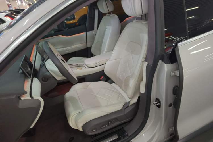 Used Nio ET7 2022 100kWh First Edition Left Front Seat
