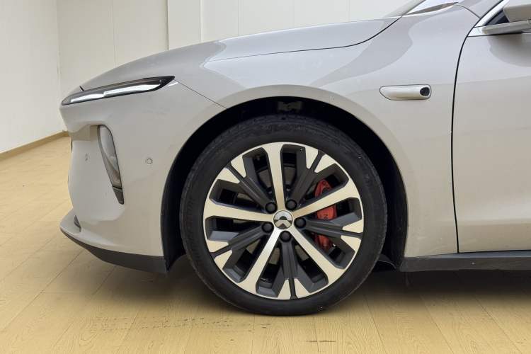 Used Nio ET7 2022 100kWh First Edition Left Front Wheel Hub