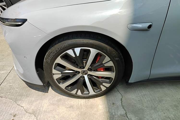 Used Nio ET7 2022 100kWh First Edition Left Front Wheel Hub