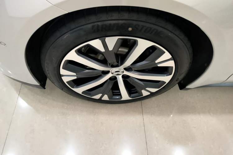 Used Nio ET7 2022 100kWh First Edition Left Front Wheel Hub