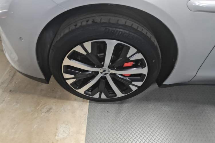 Used Nio ET7 2022 100kWh First Edition Left Front Wheel Hub