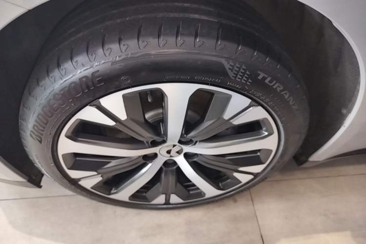 Used Nio ET7 2022 100kWh First Edition Left Front Wheel Hub
