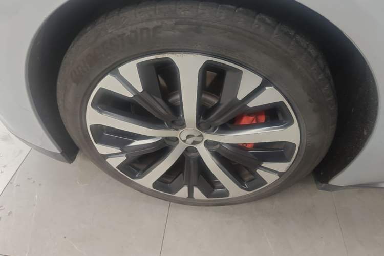Used Nio ET7 2022 100kWh First Edition Left Front Wheel Hub