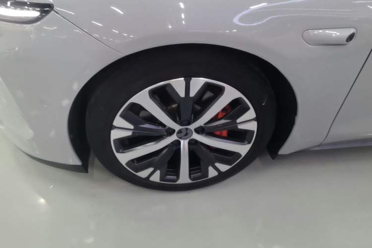 Used Nio ET7 2022 100kWh First Edition Left Front Wheel Hub