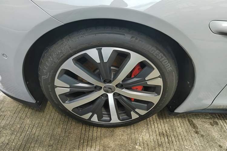Used Nio ET7 2022 100kWh First Edition Left Front Wheel Hub