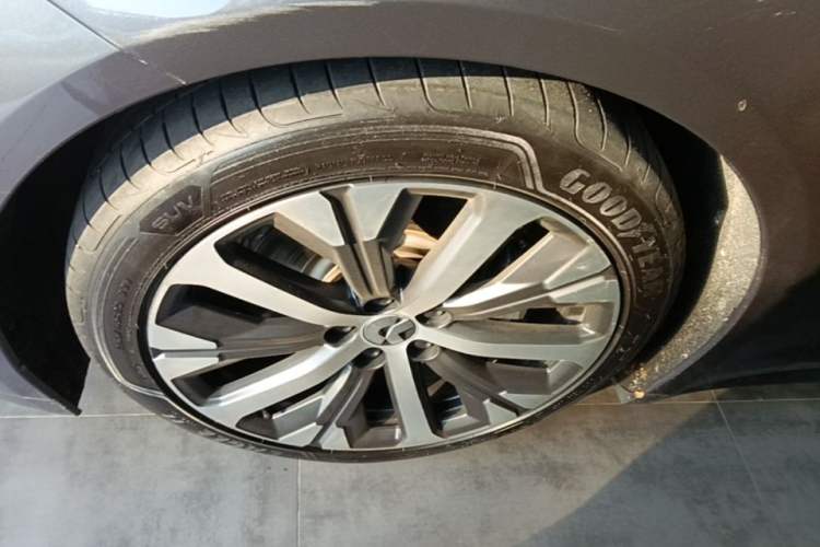 Used Nio ET7 2022 100kWh First Edition Left Front Wheel Hub