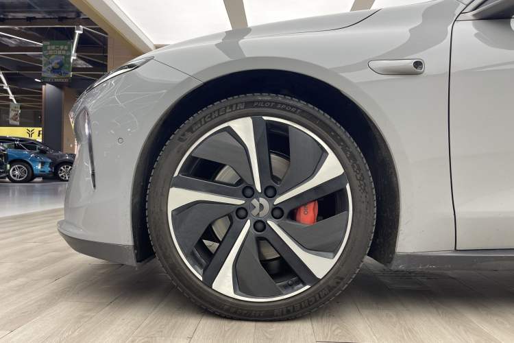 Used Nio ET7 2022 100kWh First Edition Left Front Wheel Hub