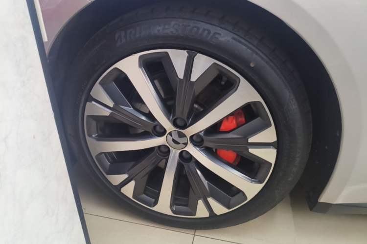 Used Nio ET7 2022 100kWh First Edition Left Front Wheel Hub
