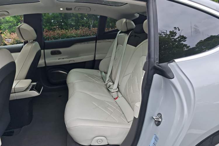 Used Nio ET7 2022 100kWh First Edition Left Rear Seat