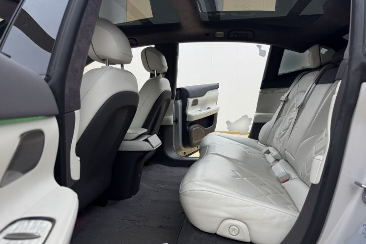 Used Nio ET7 2022 100kWh First Edition Left Rear Seat