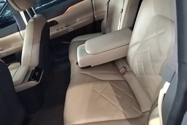 Used Nio ET7 2022 100kWh First Edition Left Rear Seat