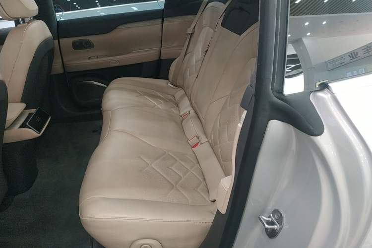 Used Nio ET7 2022 100kWh First Edition Left Rear Seat