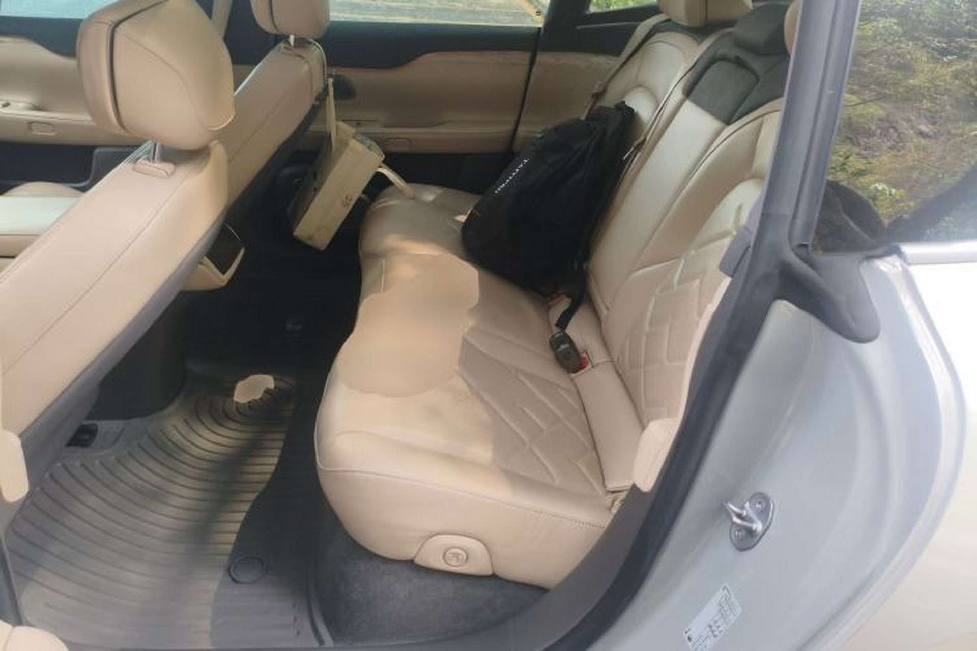 Used Nio ET7 2022 100kWh First Edition Left Rear Seat