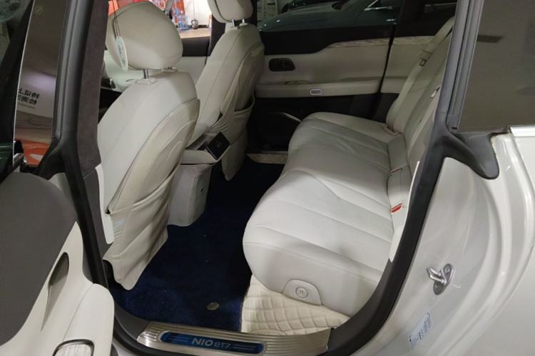 Used Nio ET7 2022 75 kWh Left Rear Seat