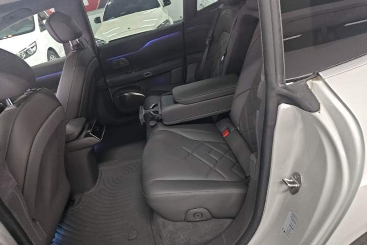 Used Nio ET7 2022 100kWh First Edition Left Rear Seat
