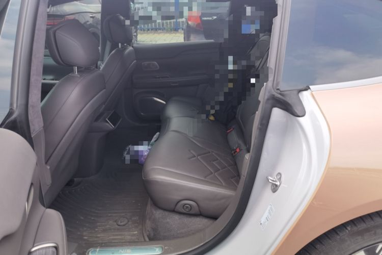 Used Nio ET7 2022 100 kWh Left Rear Seat