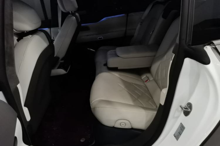 Used Nio ET7 2022 100kWh First Edition Left Rear Seat