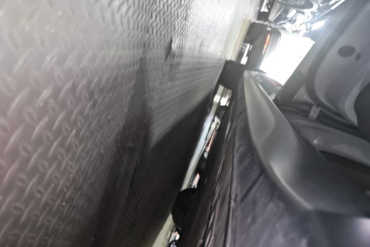 Used Nio ET7 2022 100kWh First Edition Left Side Sill