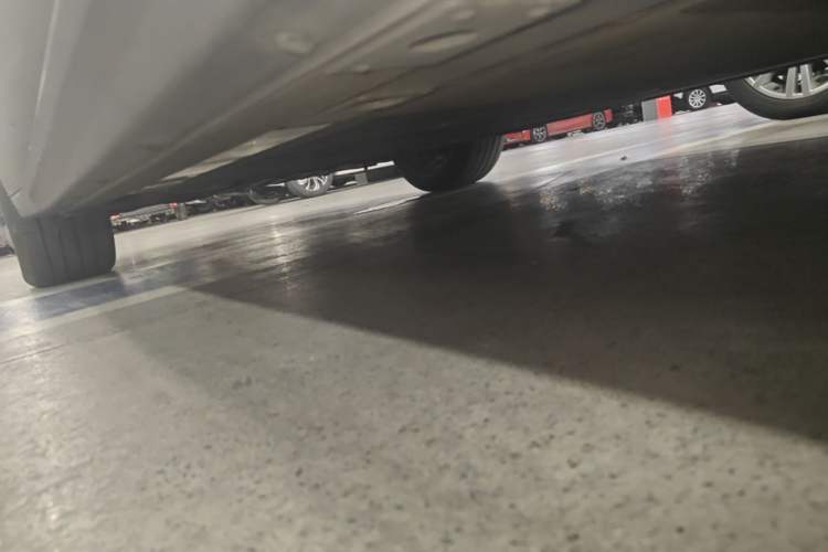 Used Nio ET7 2022 75 kWh Left Side Sill