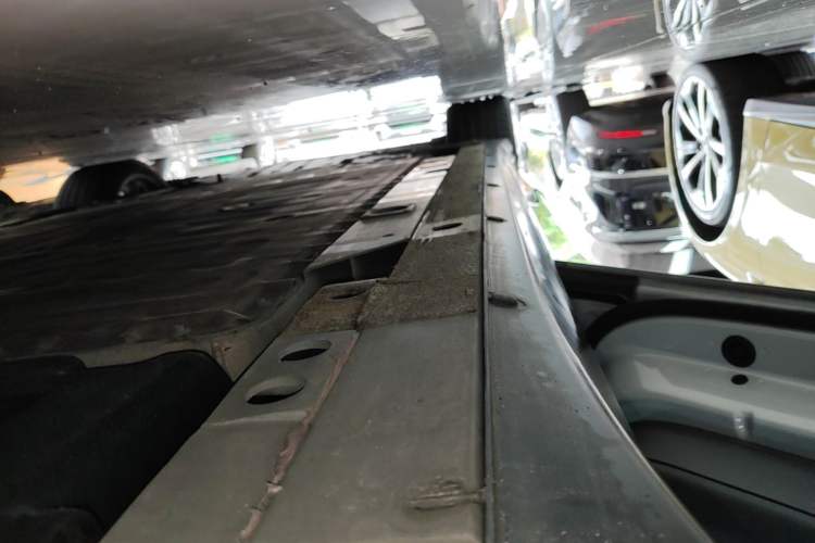 Used Nio ET7 2022 100kWh First Edition Left Side Sill