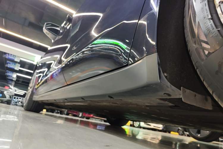 Used Nio ET7 2022 100kWh First Edition Left Side Sill