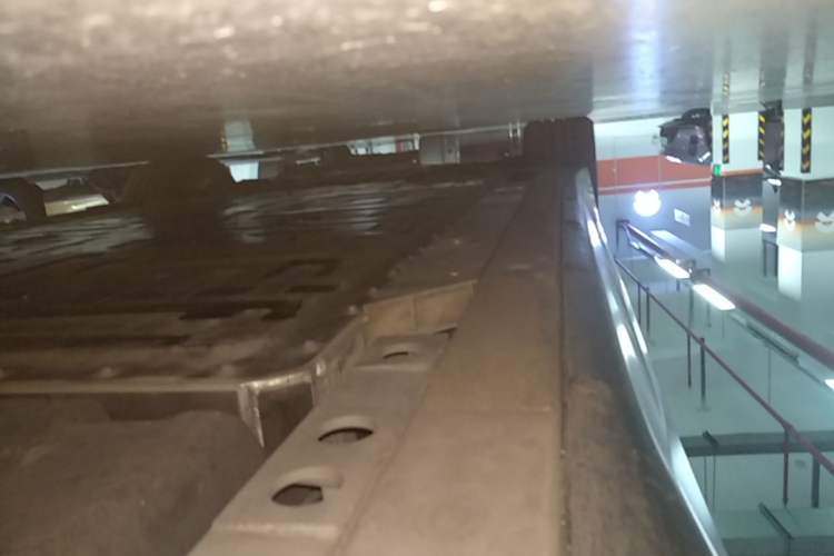 Used Nio ET7 2022 75 kWh Left Side Sill