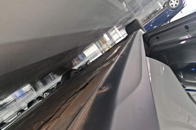 Used Nio ET7 2022 100kWh First Edition Left Side Sill
