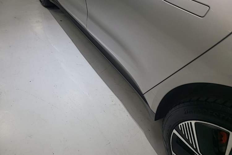Used Nio ET7 2022 100kWh First Edition Left Side Sill