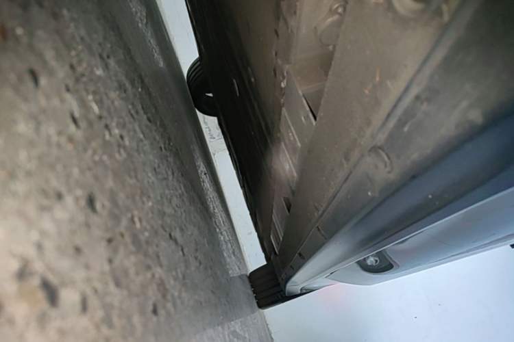 Used Nio ET7 2022 100kWh First Edition Left Side Sill