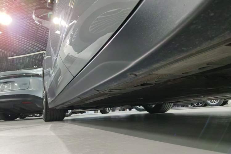 Used Nio ET7 2022 100kWh First Edition Left Side Sill