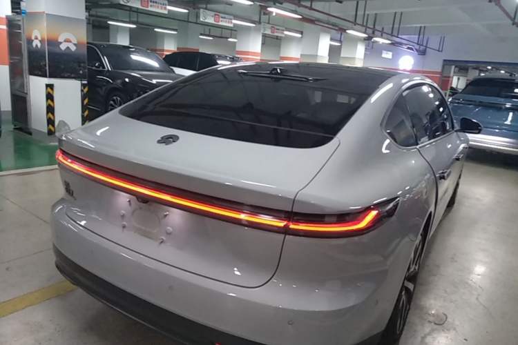 Used Nio ET7 2022 75 kWh Rear Right 45 Deg