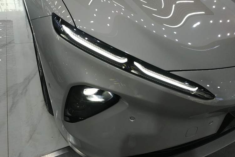 Used Nio ET7 2022 100kWh First Edition Right Front Headlight