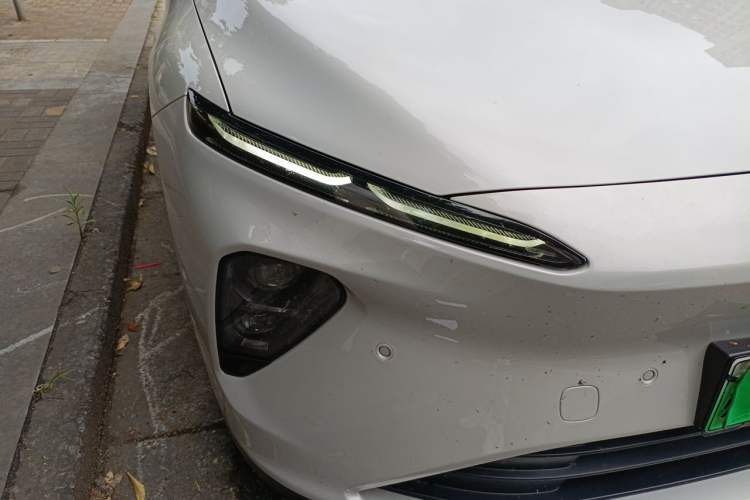 Used Nio ET7 2022 100kWh First Edition Right Front Headlight